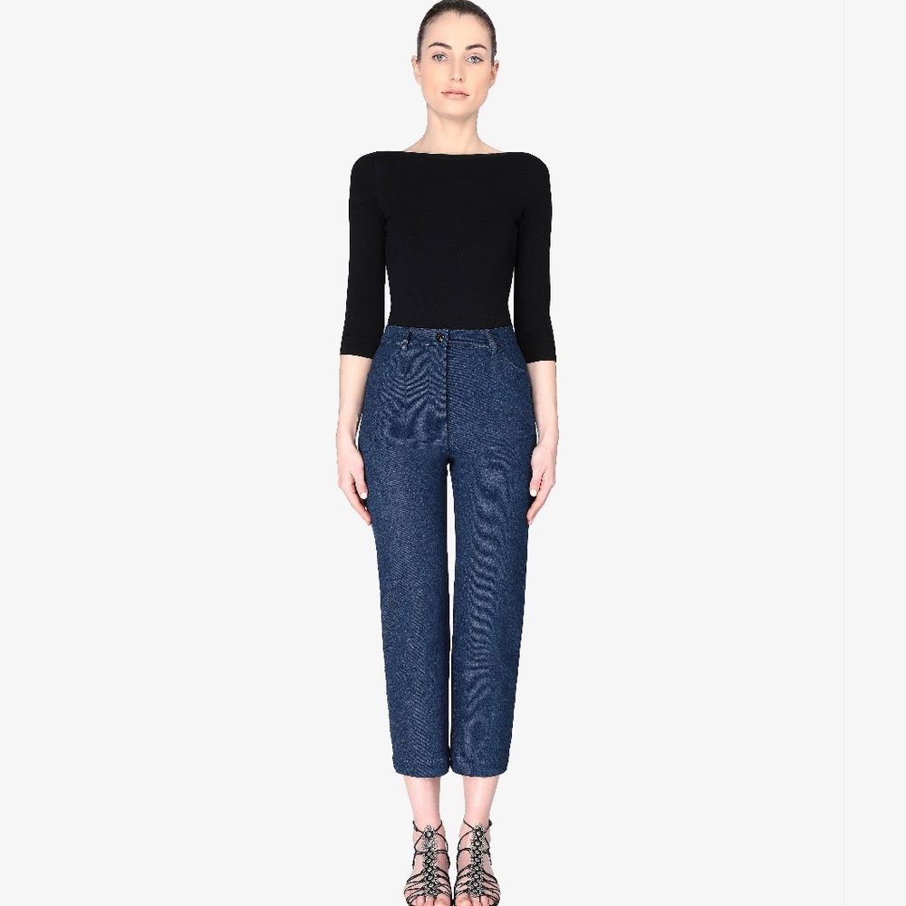 Preowned black top